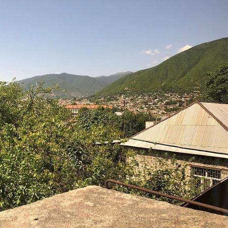Bed and Breakfast Shaki Host House Шекі Екстер'єр фото